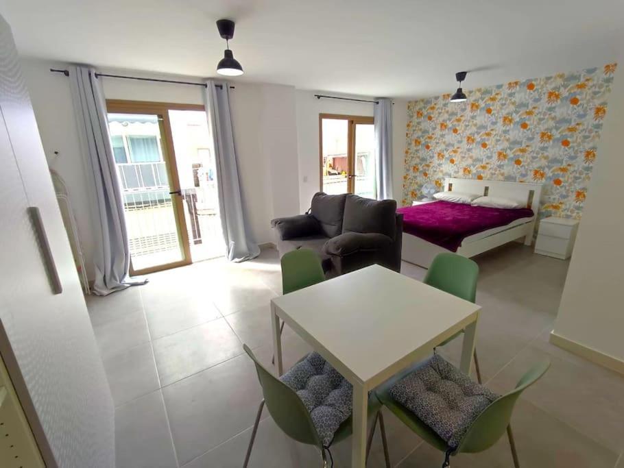 Apartament Near The Ocean In Playa San Juan Екстериор снимка