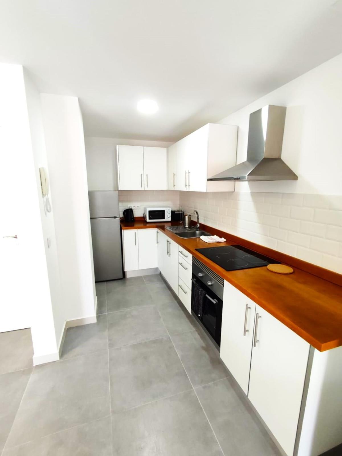 Apartament Near The Ocean In Playa San Juan Екстериор снимка