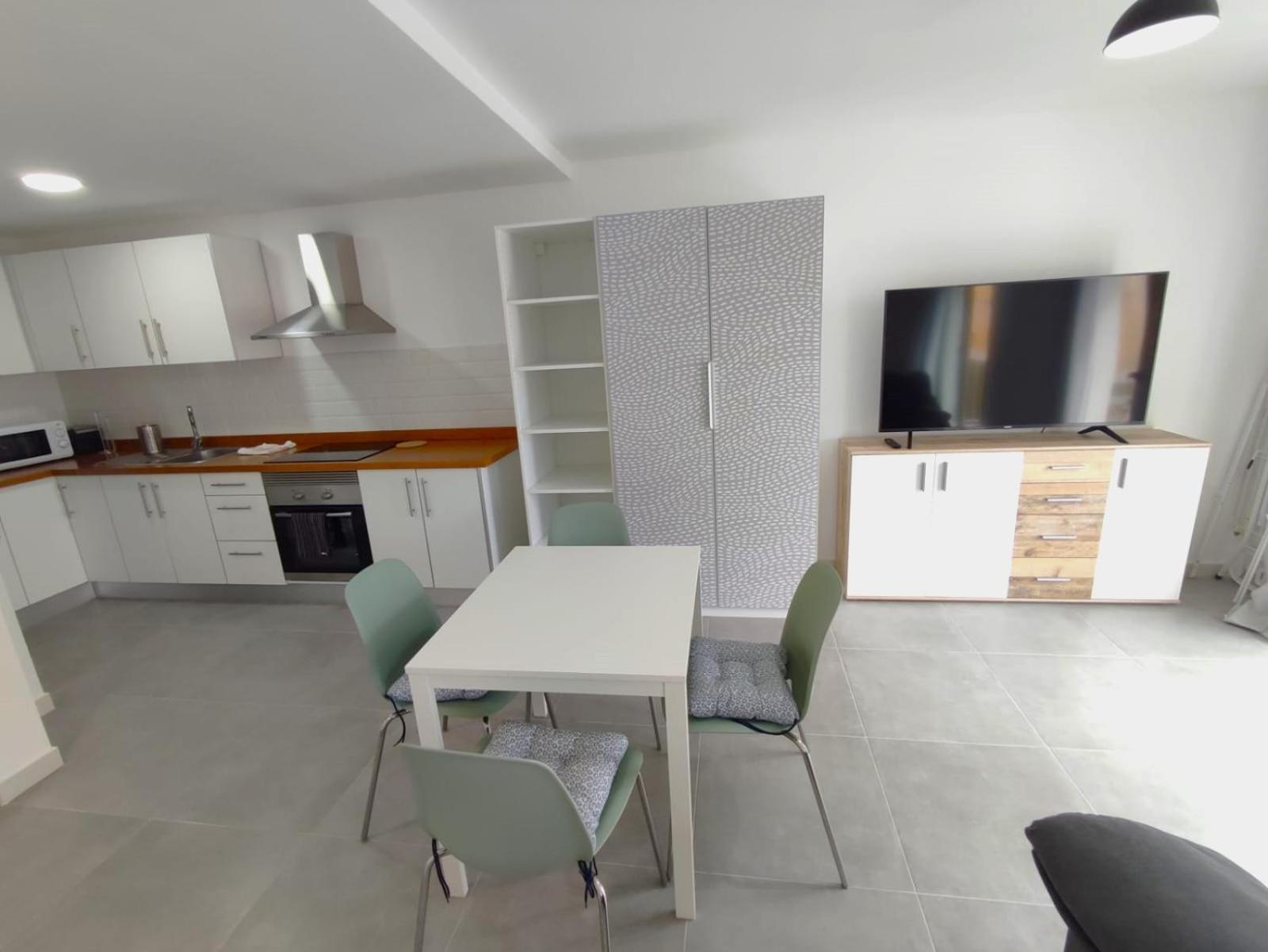 Apartament Near The Ocean In Playa San Juan Екстериор снимка